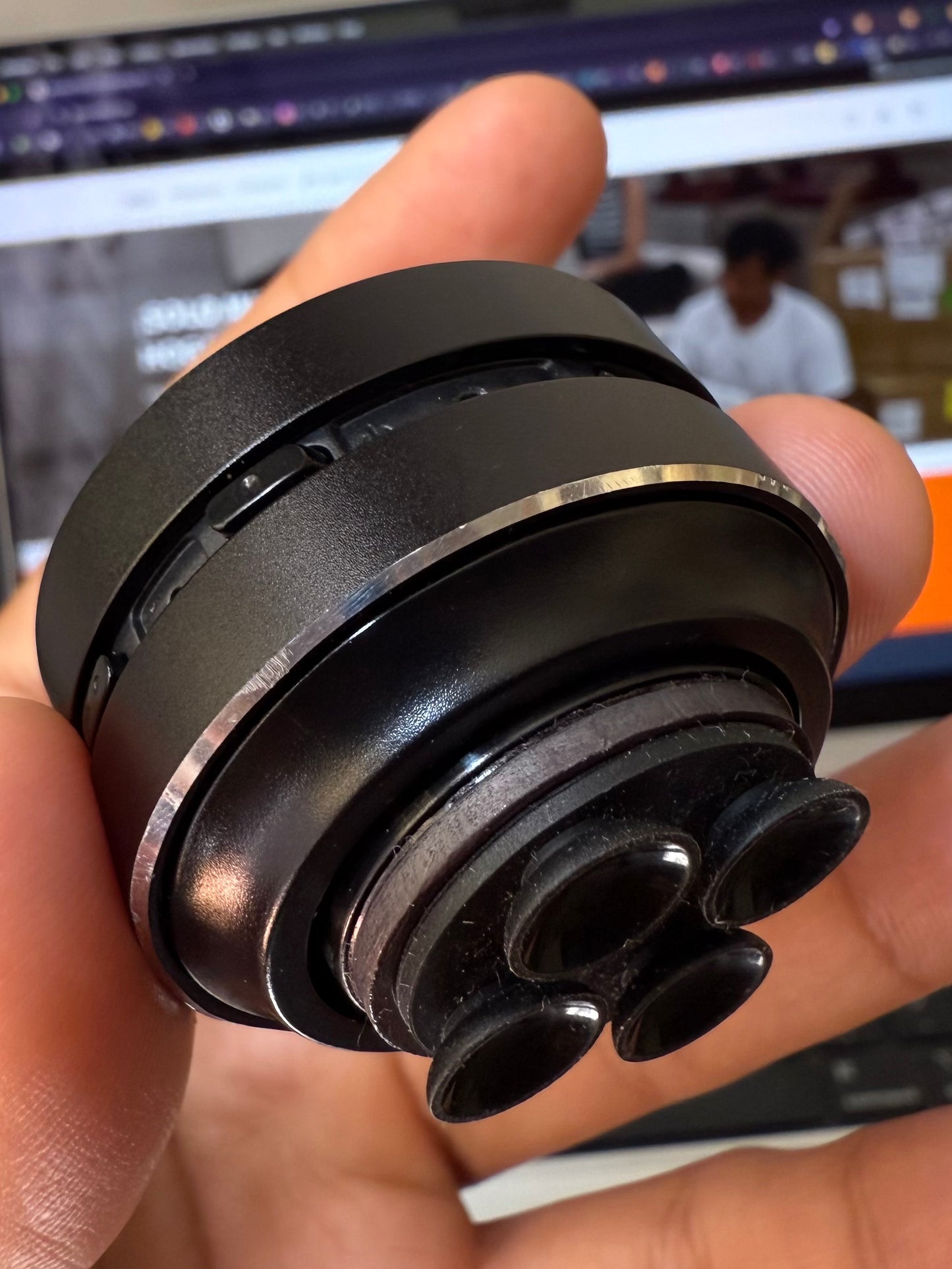 Humbird - Mini Altavoz Portátil con Tecnología de Conducción Ósea